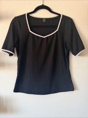 SHEIN Black Ribbed Short Sleeve Top with White Trim